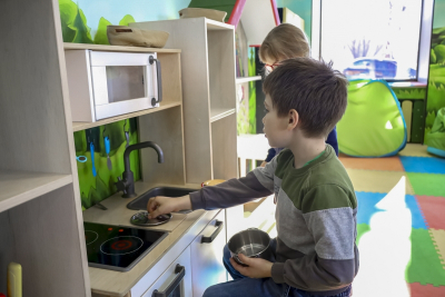 В Екатеринбурге пустеют садики, но в очереди 4500 детей: как это произошло