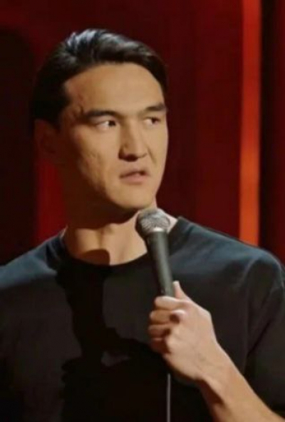 Комику Нурлану Сабурову запретили въезд в Россию на 50 лет