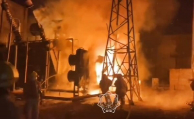 В МЧС показали, как тушили крупный пожар на металлургическом заводе в Таразе