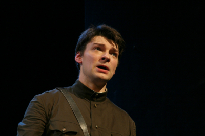 Бездетность, слухи о романе с Кориковой, карьера: как живет Даниил Страхов