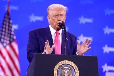 США готовы &laquo;смести&raquo; Иран: Трамп сделал новое заявление по Ормузскому проливу