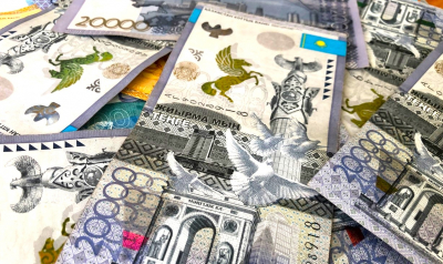 Что происходит с тенге: курс к доллару, евро, рублю и юаню