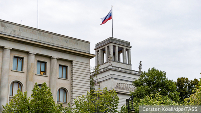 В Дагестане пожилой таксист отбился от напавшего с ножом подростка