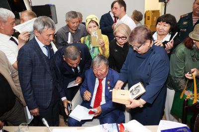 Олжас СУЛЕЙМЕНОВ: от «Аз и Я» до «Книги истин»