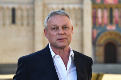 &laquo;Модный приговор&raquo;, разводы, конфликт с Дружининой: как живет Сергей Жигунов