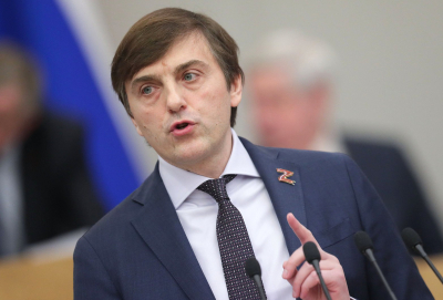 Министр Кравцов: формат выпускных определяют региональные власти и родители