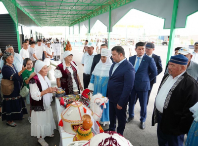 В Сауранском районе малообеспеченные семьи получили шанс на развитие собственного дела