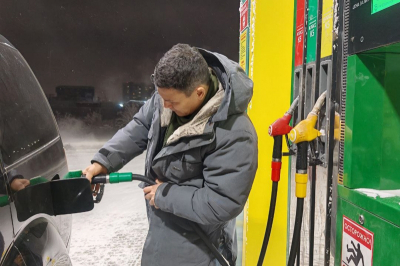 Бензин подорожал: выгоднее всего заправляться в Югре и на Ямале