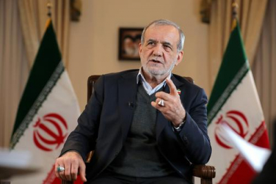 Пезешкиан: Иран продолжит наносить ответные удары по военным базам США на Ближнем Востоке