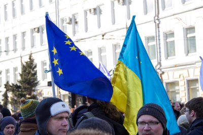 Президент Болгарии Йотова сочла неадекватным соглашение с Украиной