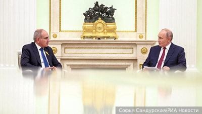 Водитель каршеринга сбил двух девочек на пешеходном переходе в Петербурге