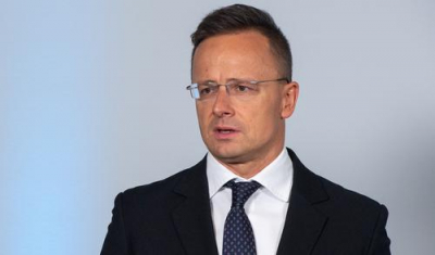 Сийярто: ЕС должен немедленно отменить запрет на импорт российской нефти и газа