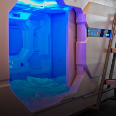 Как я спала в капсульном отеле в аэропорту Астаны