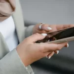 Әскери іс-қимылдар жүріп жатқан аймақта қалып кеткен қазақстандықтар қайда хабарласады – жедел желі нөмірлері