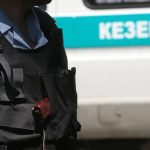 “Камераға ортаншы саусағын көрсеткен”: Алматы облысында жүргізуші жазаланды