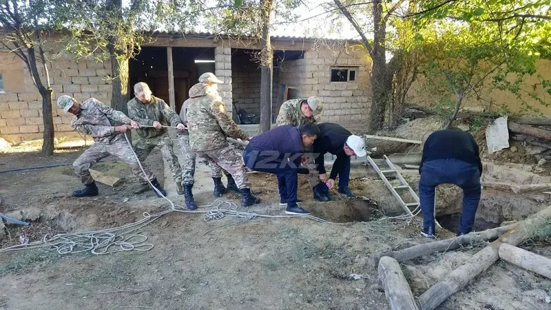 Үш метрлік шұңқырға түскен сиыр: Түркістан облысында ерекше құтқару операциясы өтті