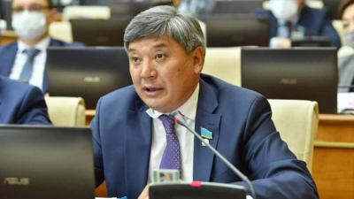 Депутат высказался о негативном влиянии ЛГБТ на казахстанцев