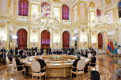 Токаев поздравил Путина с официальным вступлением в должность президента Российской Федерации